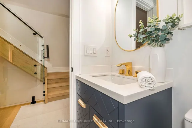 Additional property image - 30 Kellythorne Dr