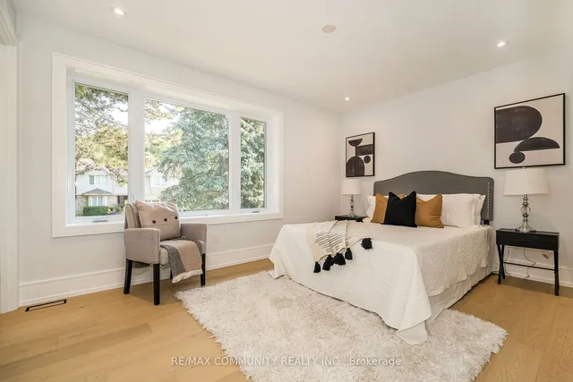 Additional property image - 30 Kellythorne Dr