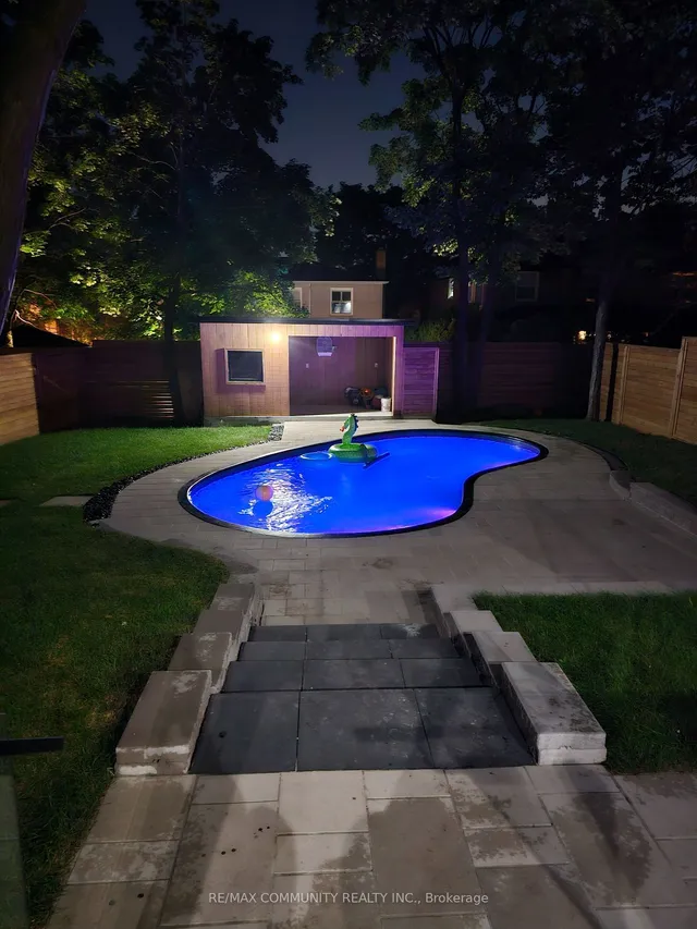Additional property image - 30 Kellythorne Dr