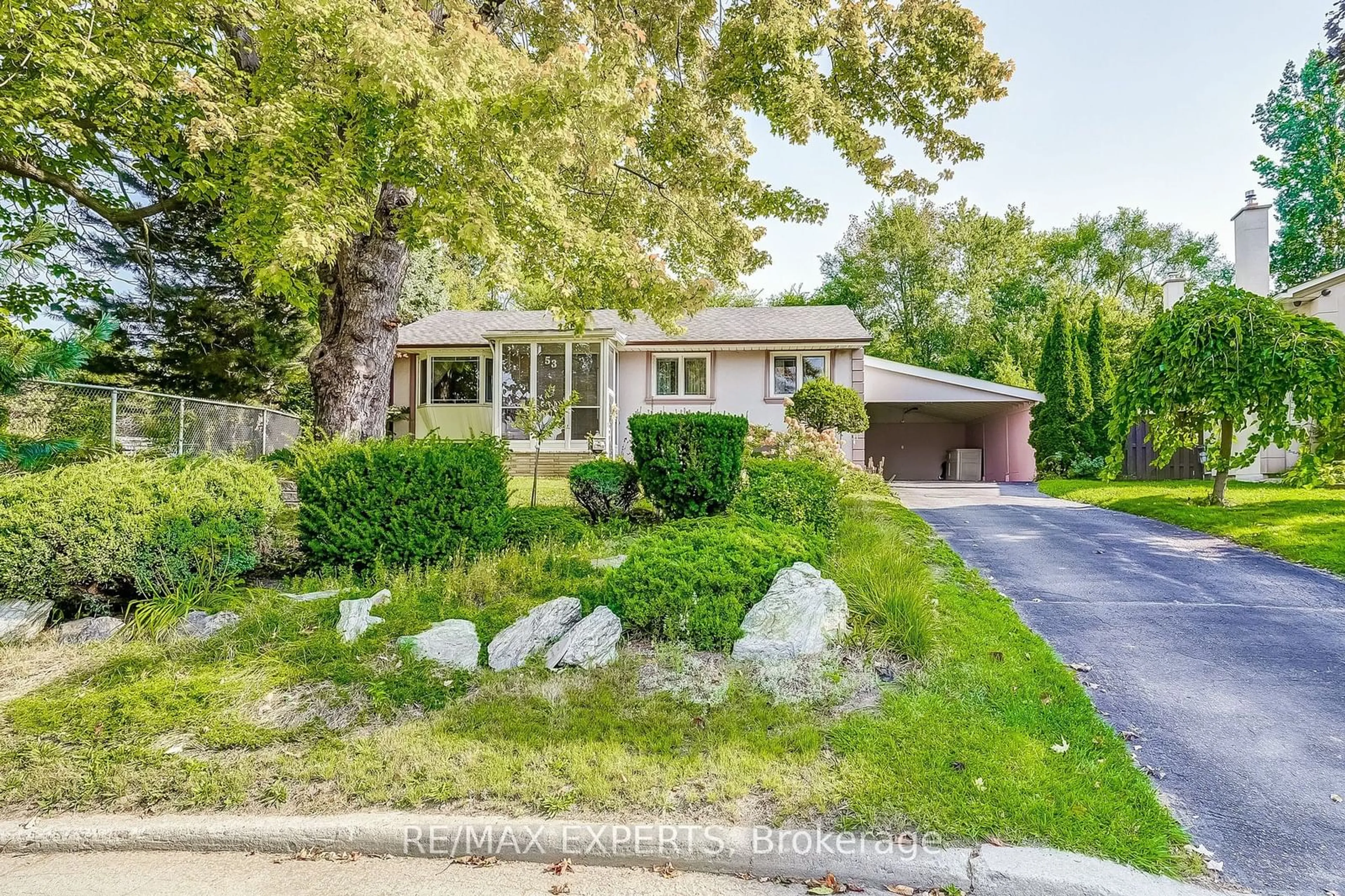 Frontside or backside of a home, the street view for 53 Tottenham Rd, Toronto Ontario M3C 2J5