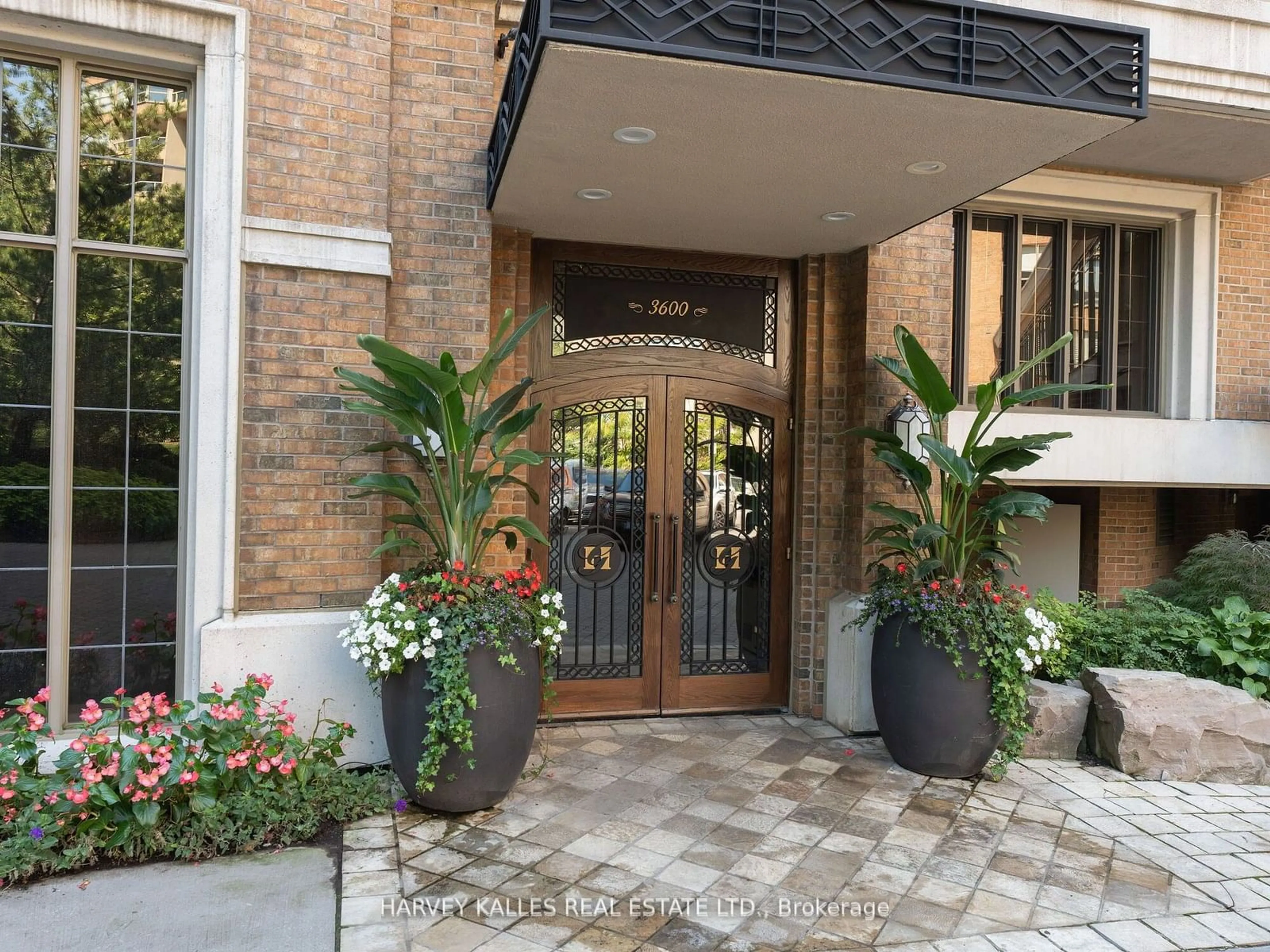 Indoor entryway, ceramic floors for 3600 Yonge St #336, Toronto Ontario M4N 3R8