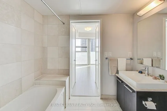 Additional property image - 12 York St Unit 2003