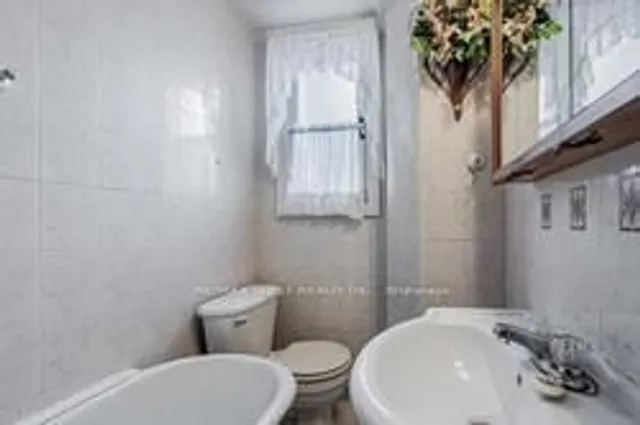 Additional property image - 9 Foxley St