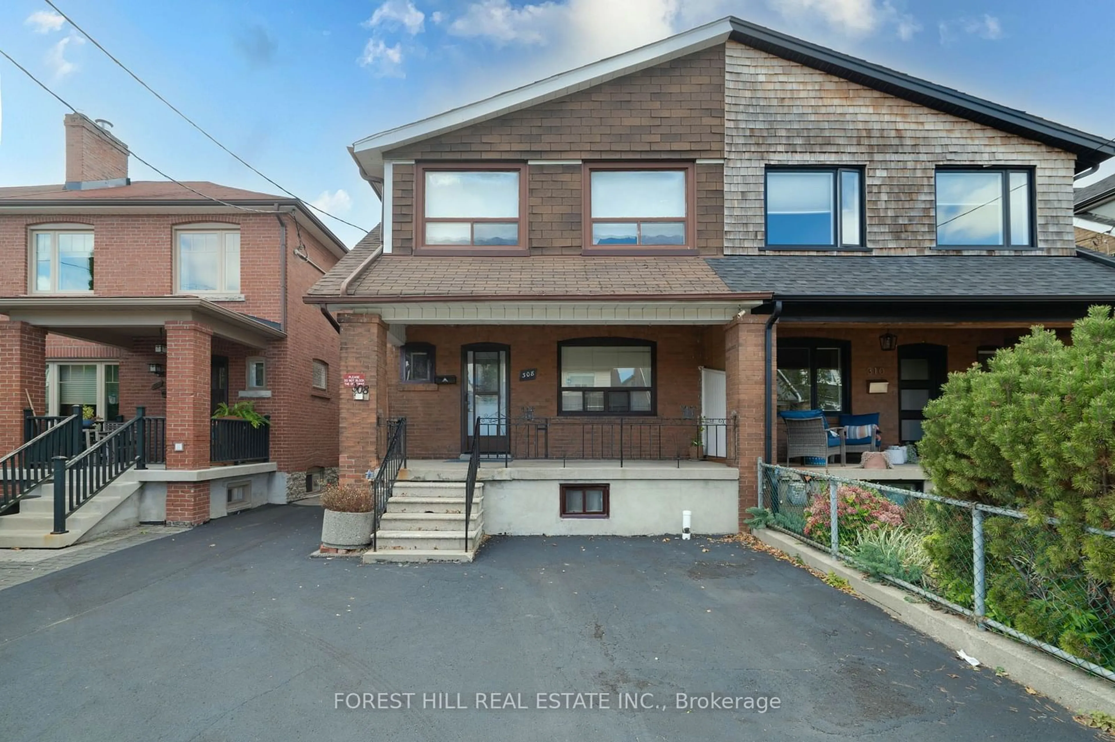 Home with brick exterior material for 308 Glenholme Ave, Toronto Ontario M6E 3C8