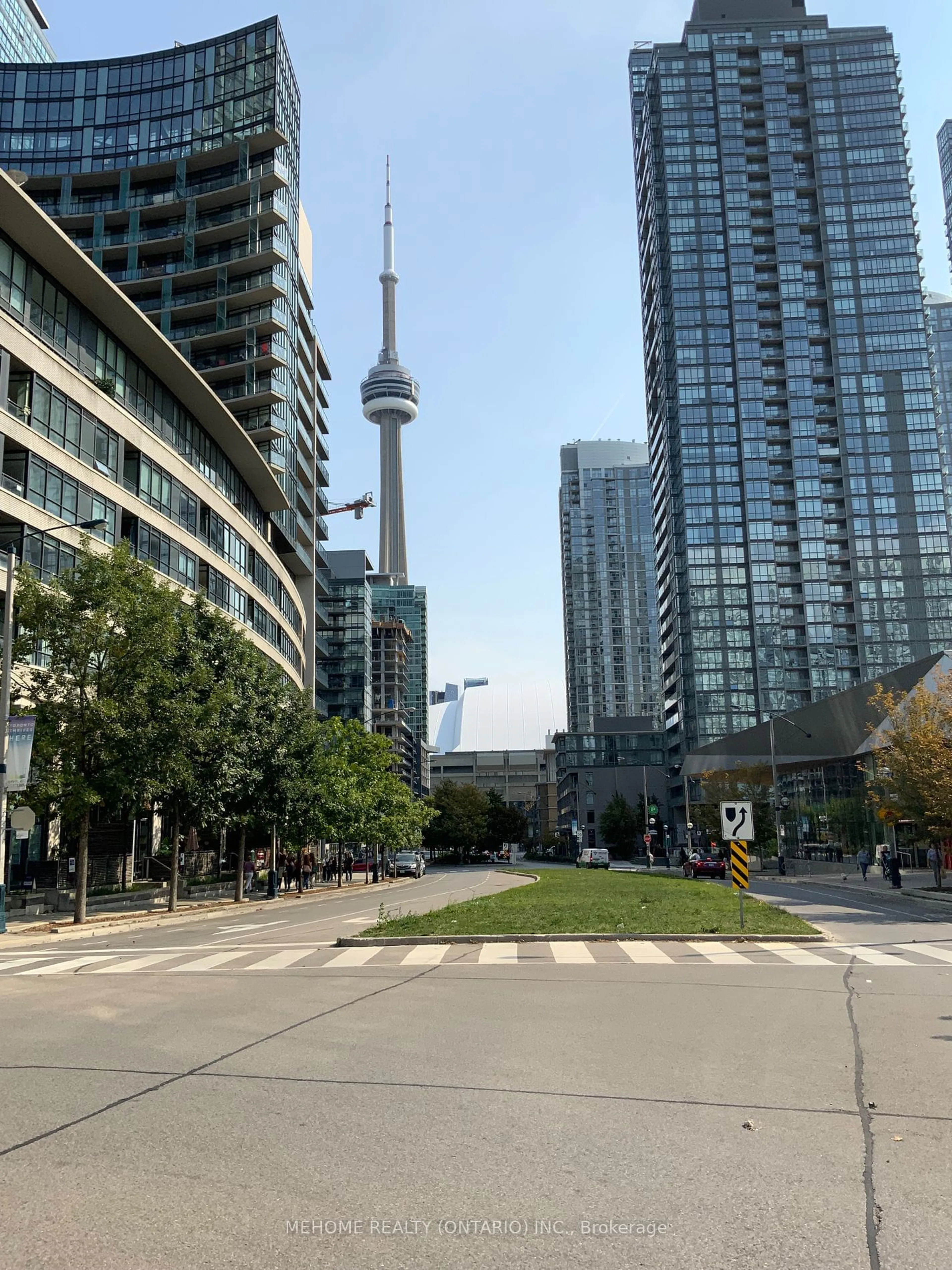 A pic from exterior of the house or condo, the view of city buildings for 26 Capreol Crt #G17, Toronto Ontario M5V 4A3