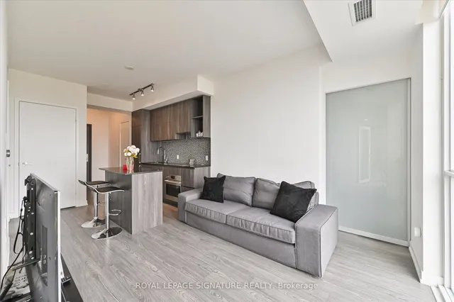 Additional property image - 1 Yorkville Ave Unit 4309