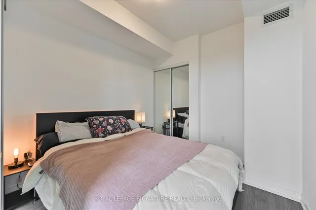 Additional property image - 1 Yorkville Ave Unit 4309