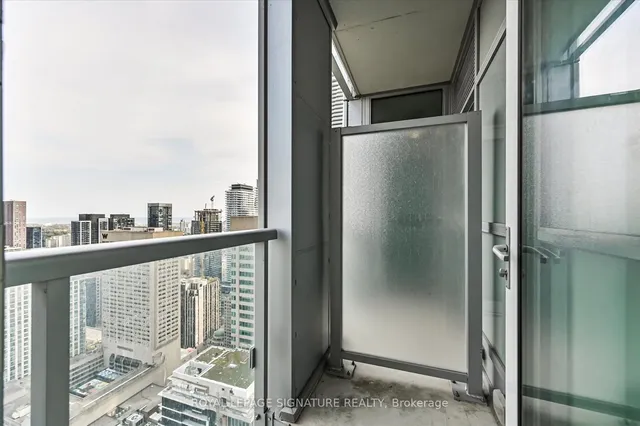 Additional property image - 1 Yorkville Ave Unit 4309