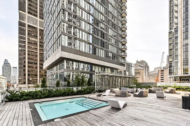 Additional property image - 1 Yorkville Ave Unit 4309