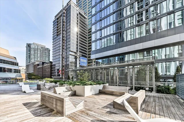 Additional property image - 1 Yorkville Ave Unit 4309