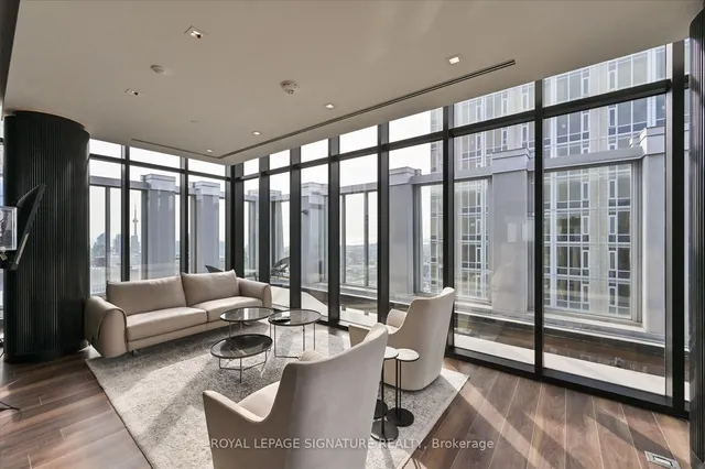 Additional property image - 1 Yorkville Ave Unit 4309