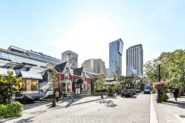 Additional property image - 1 Yorkville Ave Unit 4309