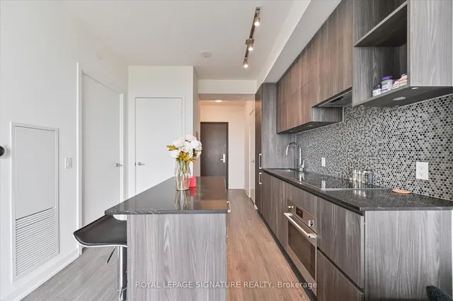Additional property image - 1 Yorkville Ave Unit 4309