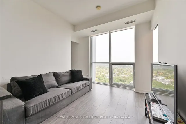 Additional property image - 1 Yorkville Ave Unit 4309
