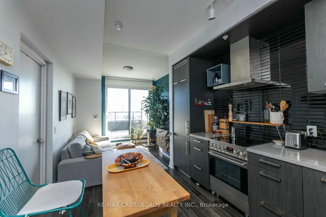 Additional property image - 120 Bayview Ave Unit N612