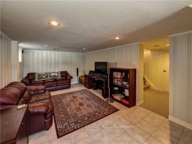 Additional property image - 98 Dawlish Ave