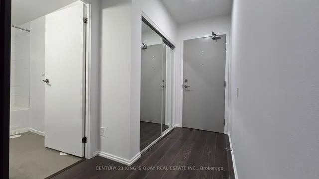 Additional property image - 68 Shuter St Unit 909