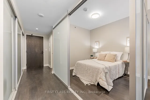 Additional property image - 426 University Ave Unit 1705