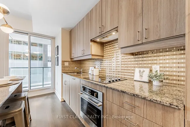 Additional property image - 426 University Ave Unit 1705
