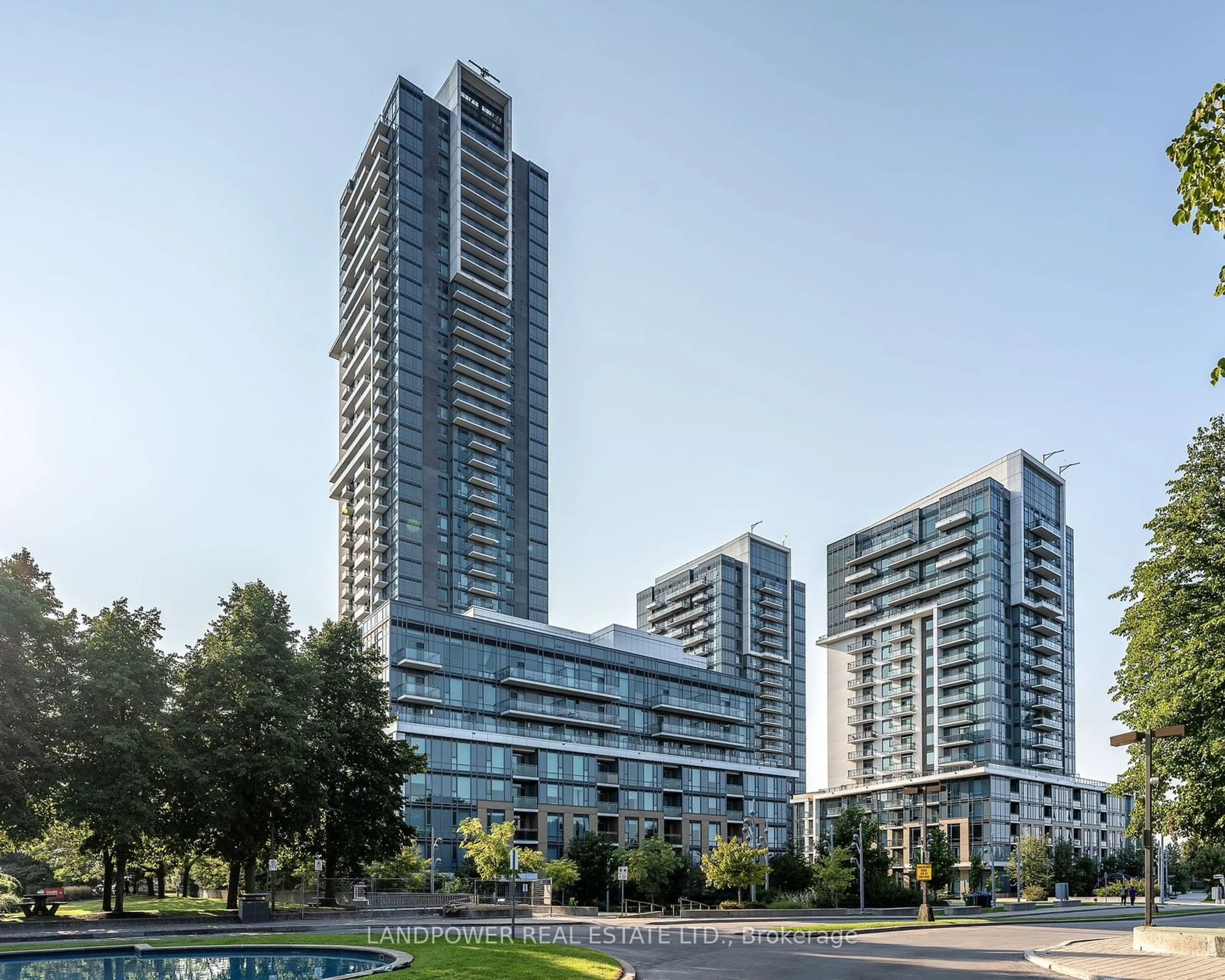 A pic from exterior of the house or condo, the view of city buildings for 55 Ann O'Reilly Rd #3303, Toronto Ontario M2J 0E1