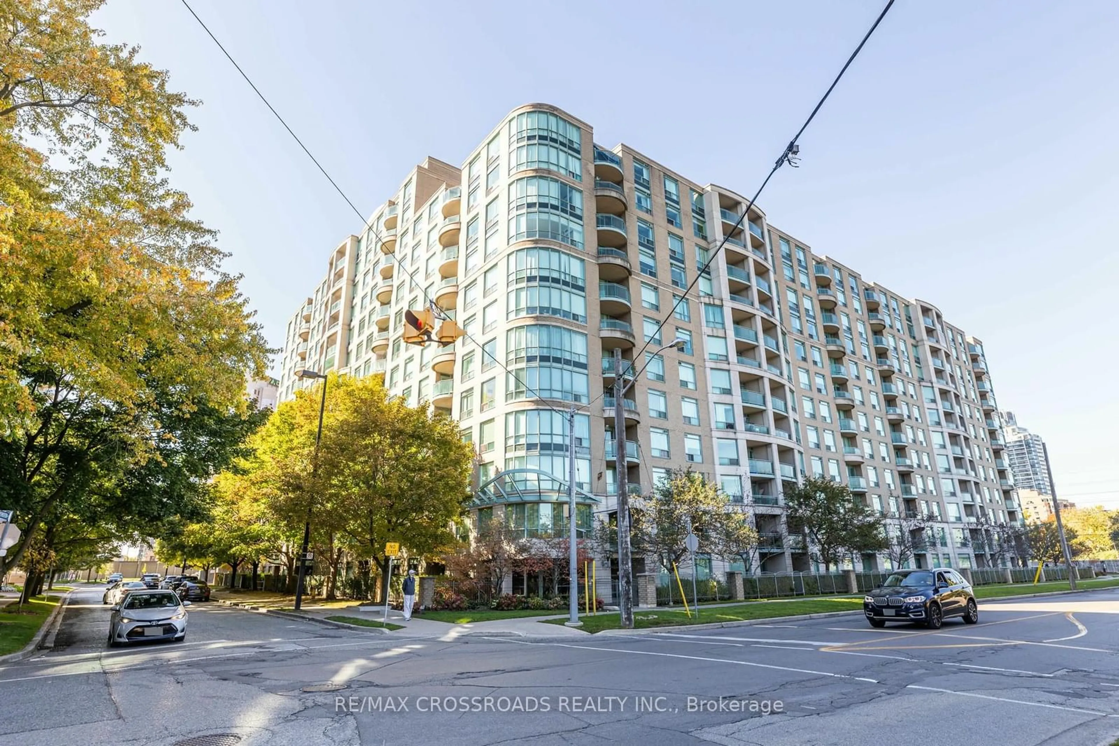 A pic from exterior of the house or condo, the street view for 18 Pemberton Ave #303, Toronto Ontario M2M 1Y1