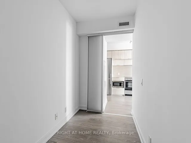 Additional image 16 of 181 Dundas St Unit 2715