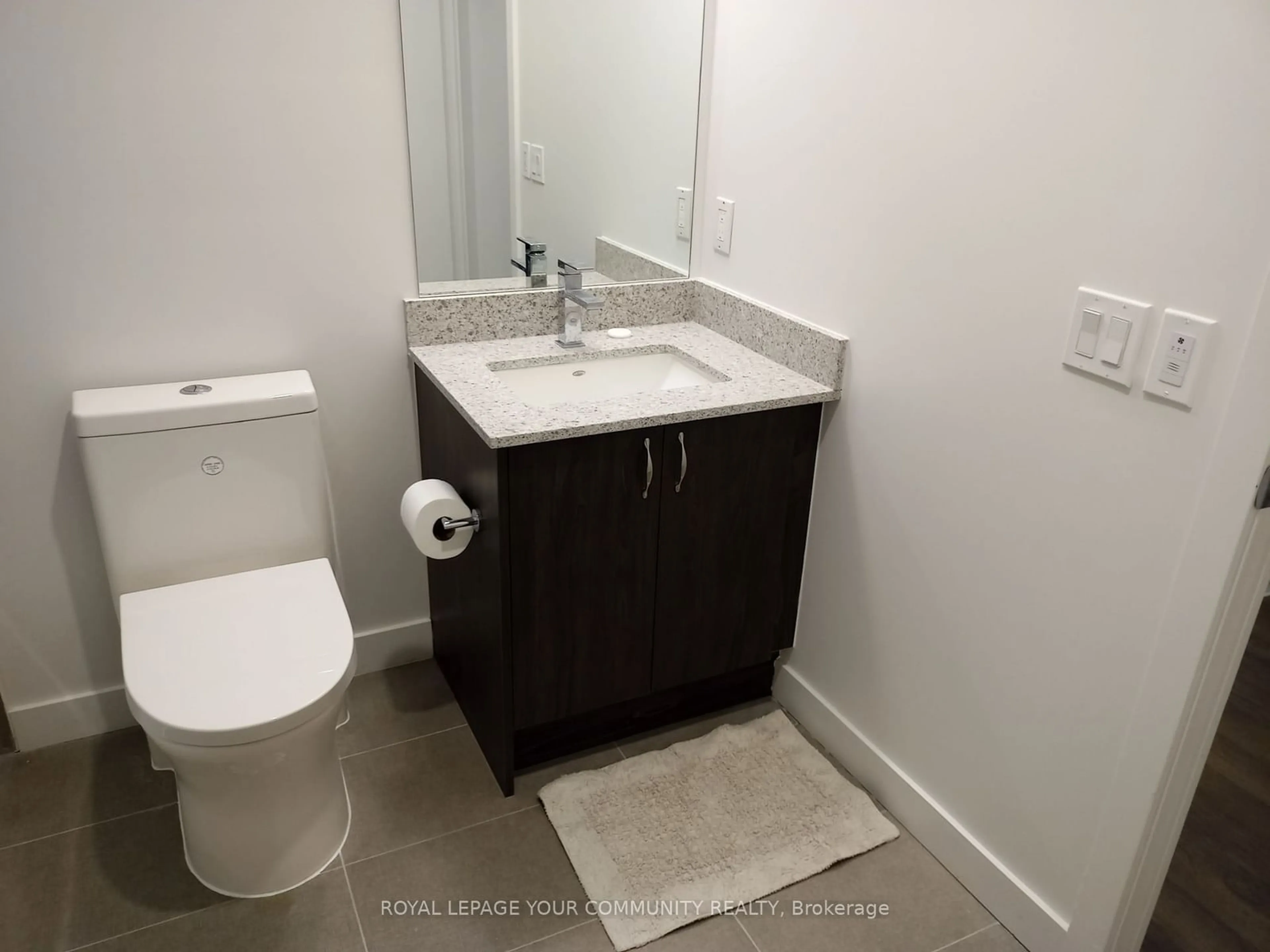 Standard bathroom, not visible floor for 1 cardiff Rd #408, Toronto Ontario M4P 0G2