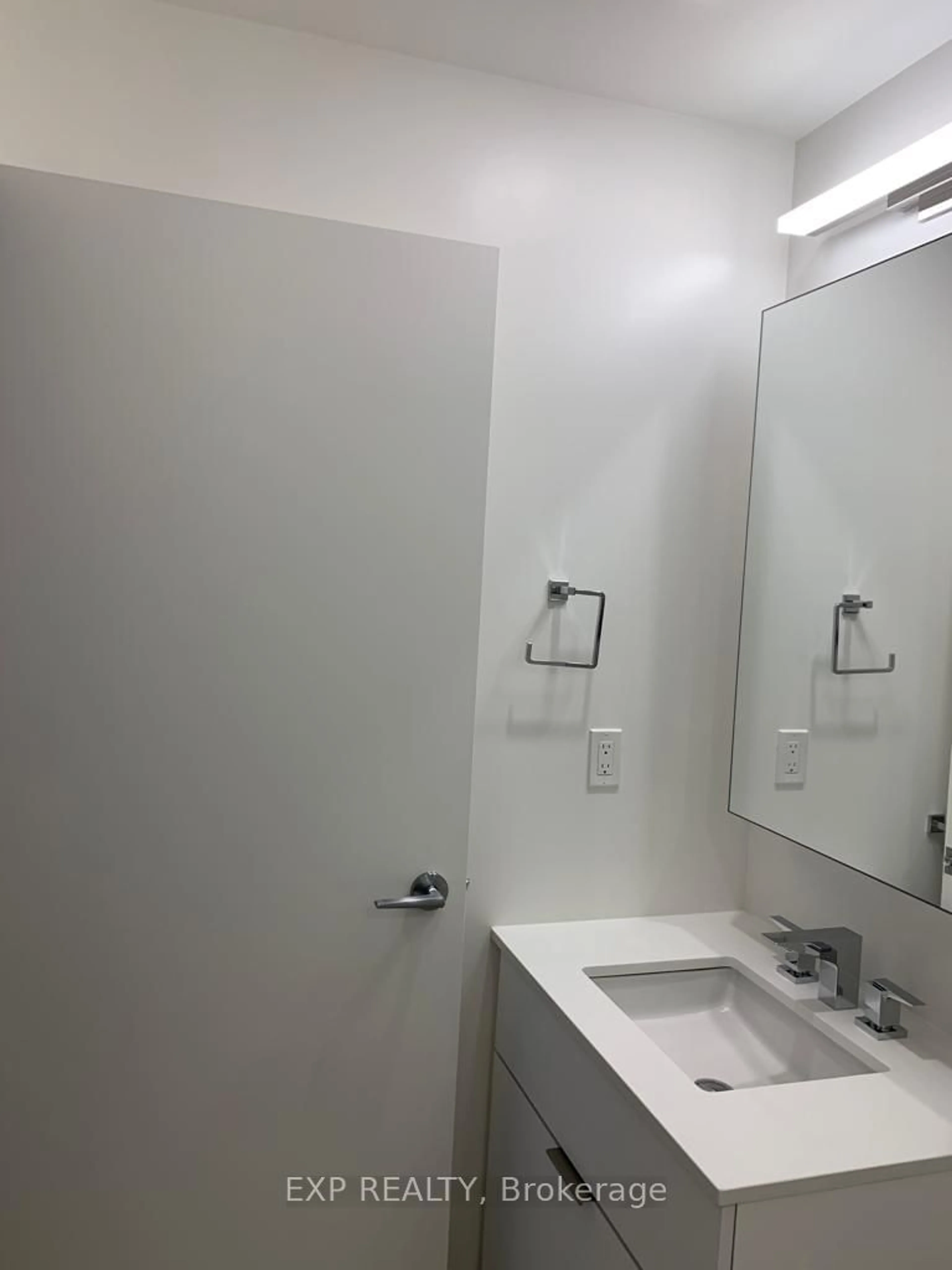 Standard bathroom, not visible floor for 20 Lombard St #4011, Toronto Ontario M5C 0A6