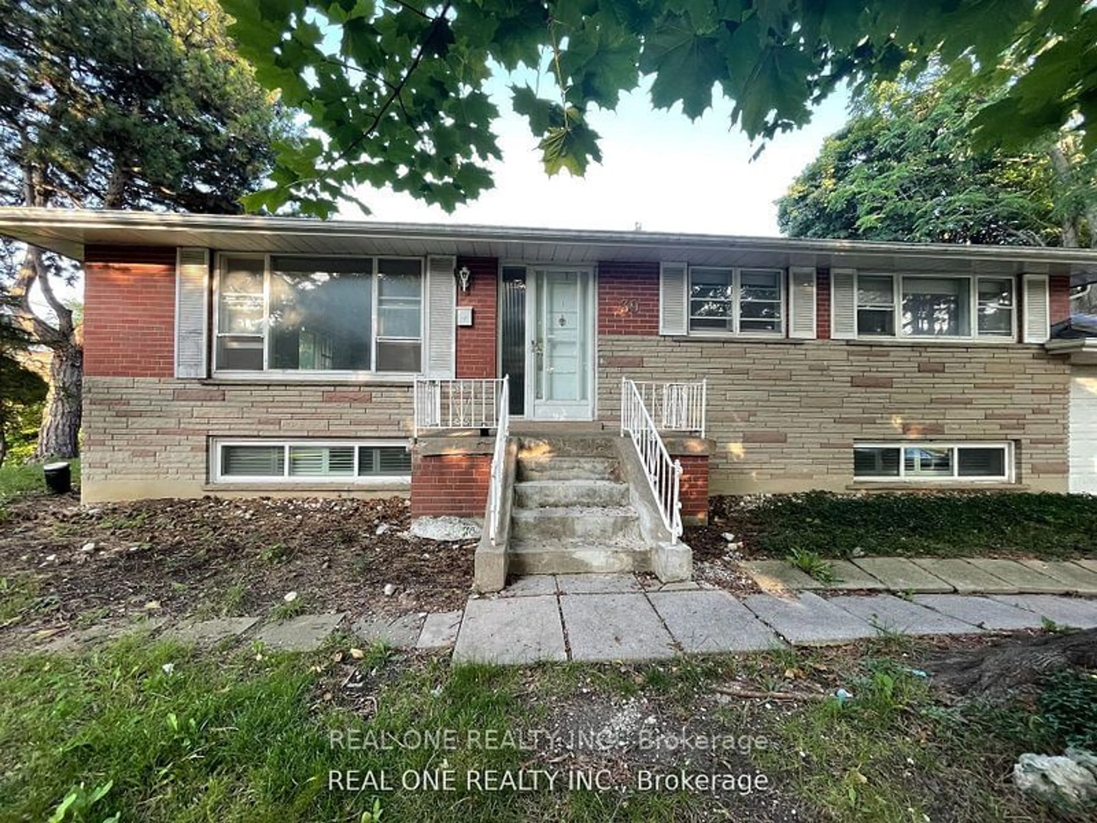 Frontside or backside of a home, the street view for 39 Muircrest Dr, Toronto Ontario M3A 1K7