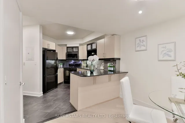 Additional property image - 350 Wellington St Unit M02