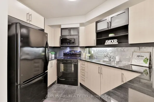 Additional property image - 350 Wellington St Unit M02