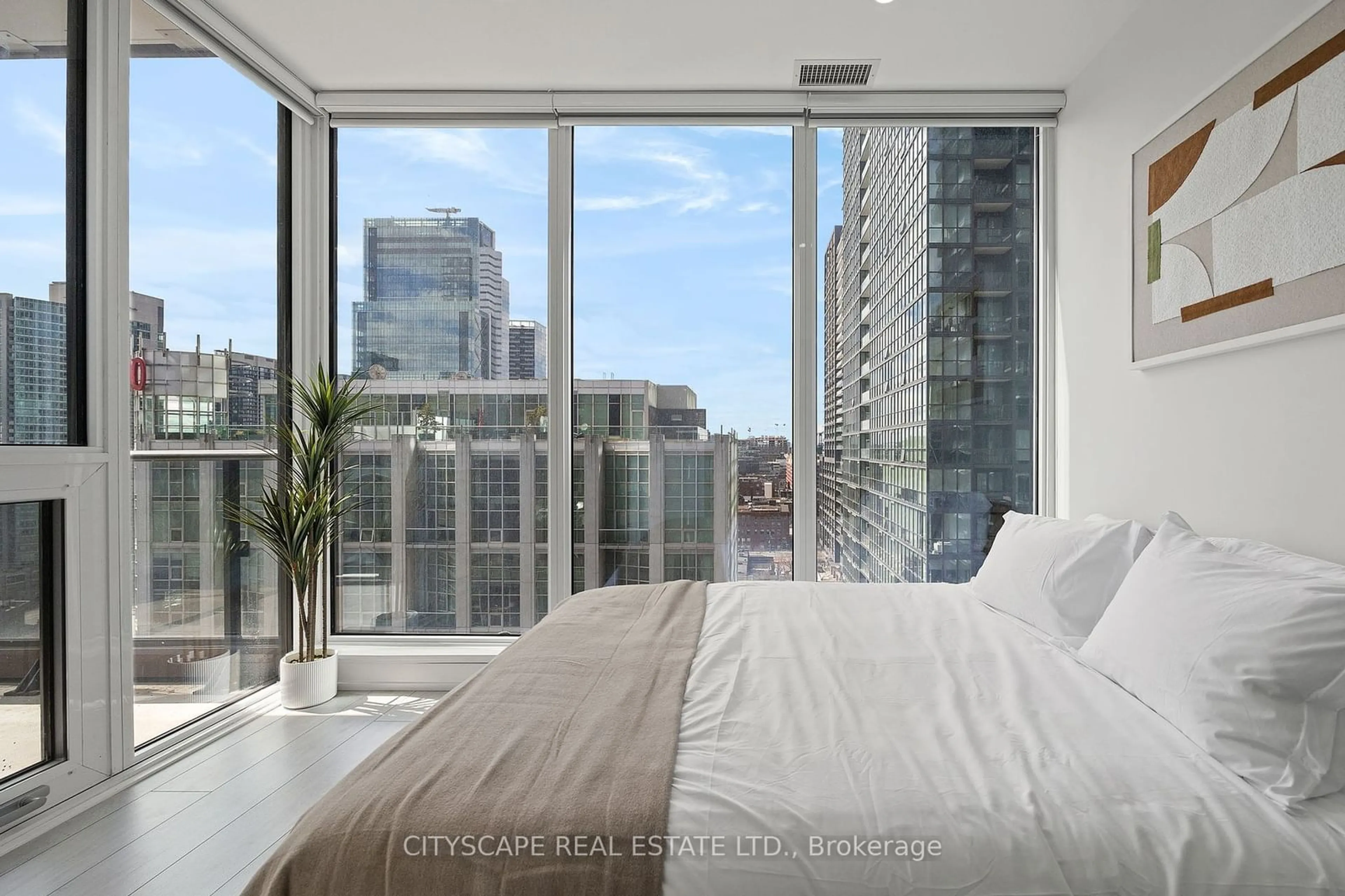 Bedroom, carpet floors for 55 Mercer St #1802, Toronto Ontario M5V 1H2