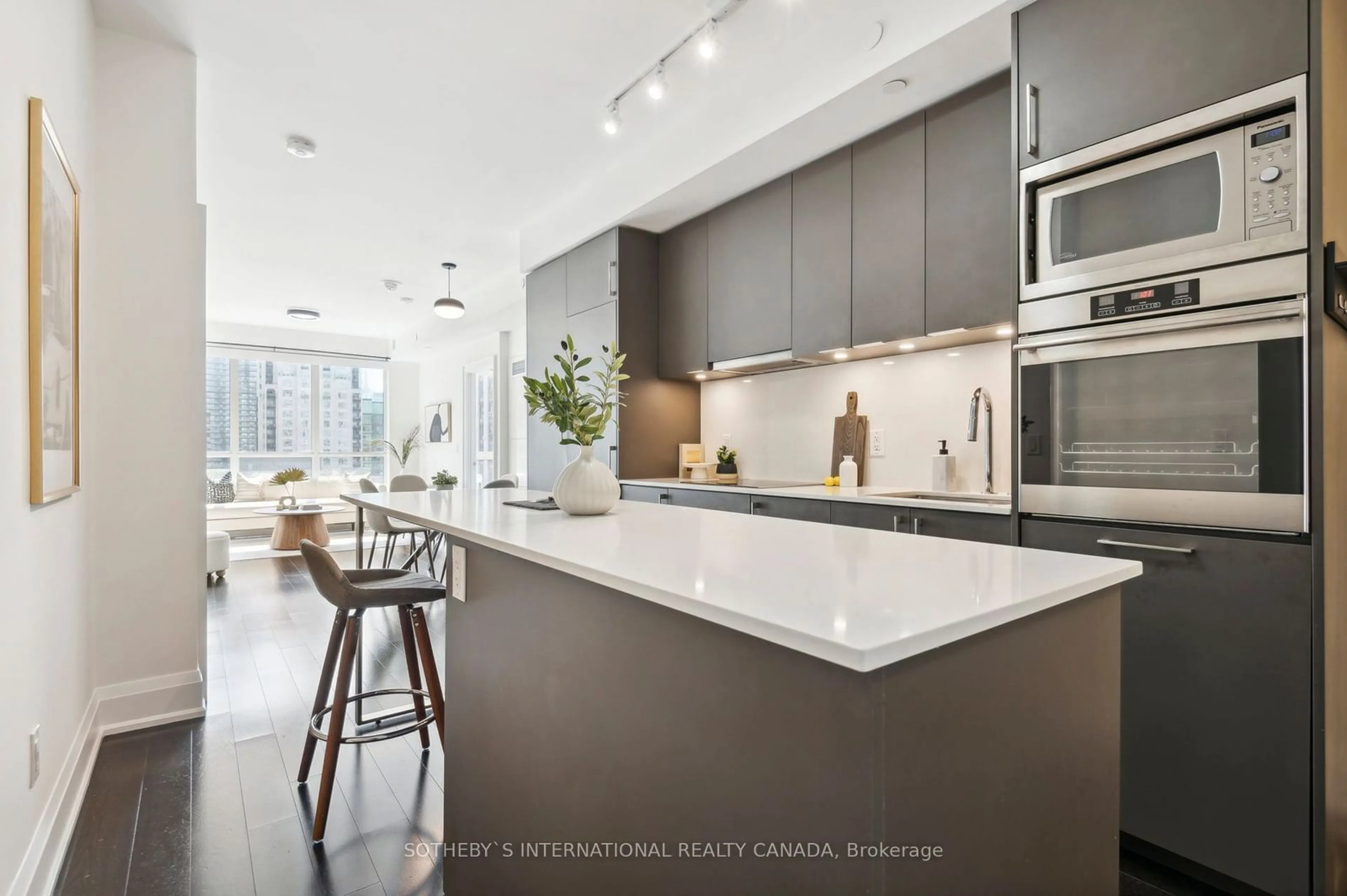 Contemporary kitchen, wood floors, mountain for 88 Cumberland St #1201, Toronto Ontario M5R 1B9