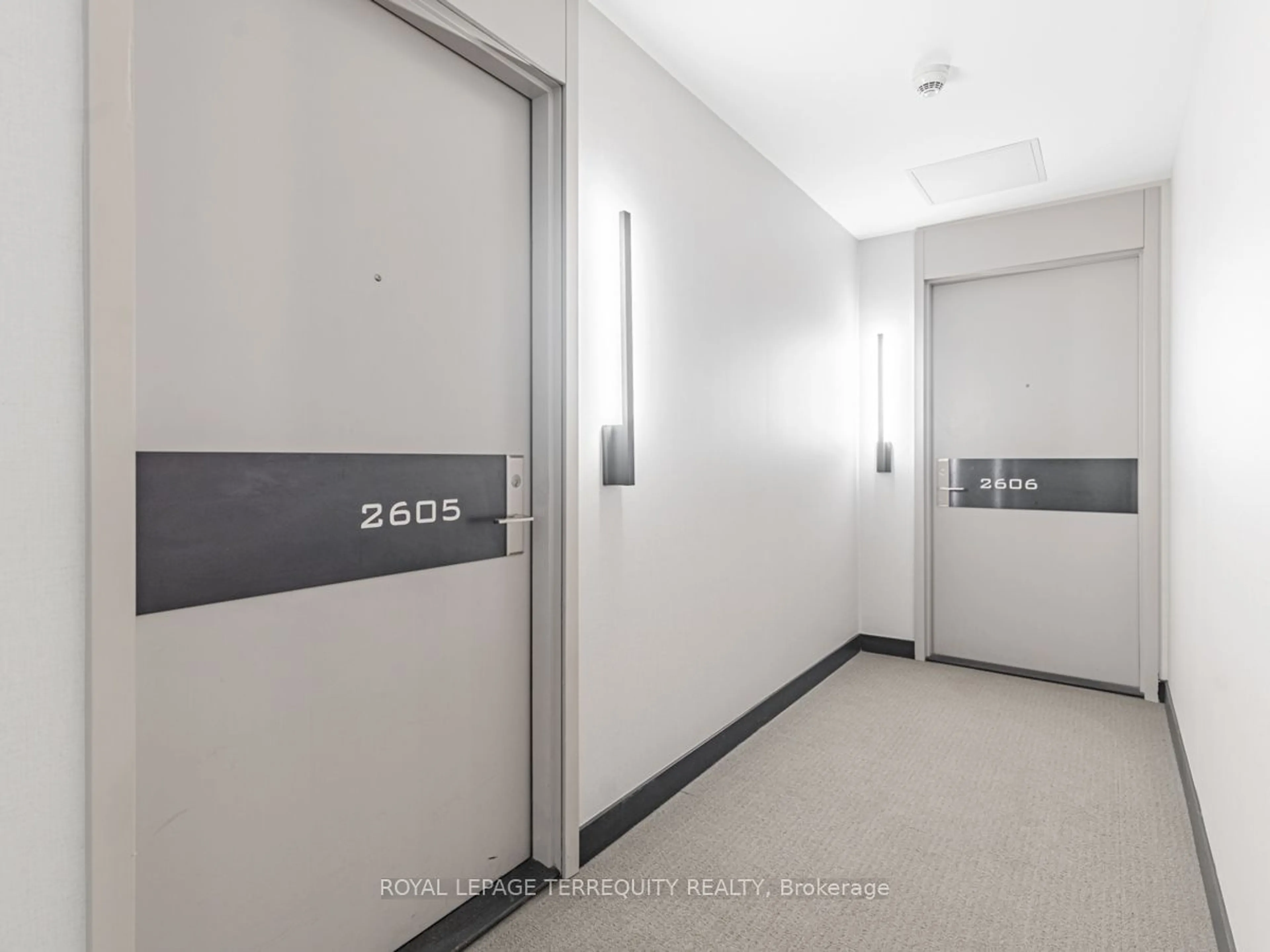 Indoor foyer, not visible floor for 33 Helendale Ave #2605, Toronto Ontario M4R 0A4