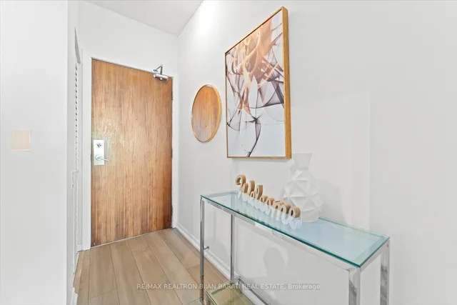 Additional property image - 30 Canterbury Pl Unit 1201
