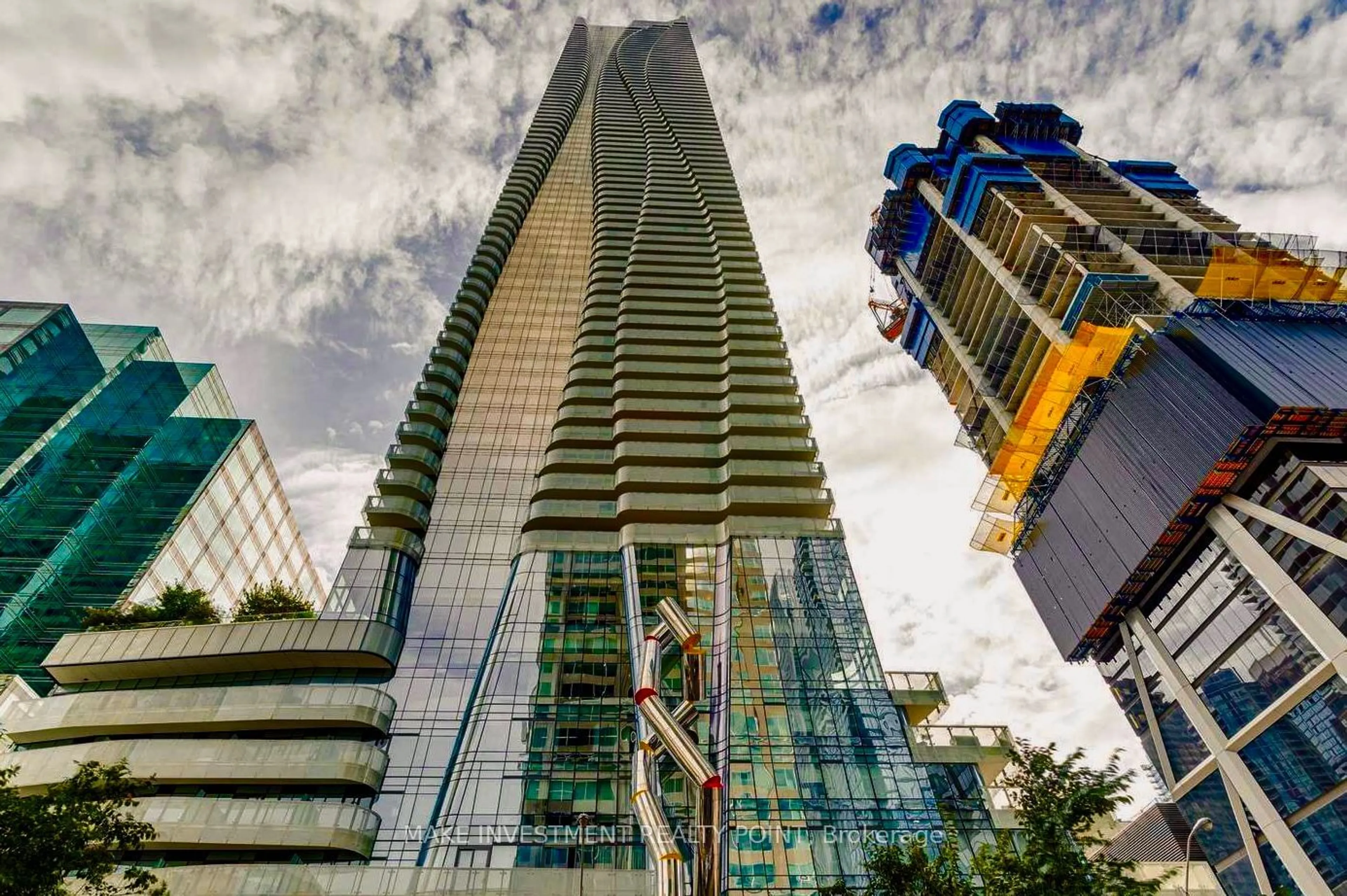 A pic from exterior of the house or condo, the street view for 1 Bloor St #6307, Toronto Ontario M4W 0A8