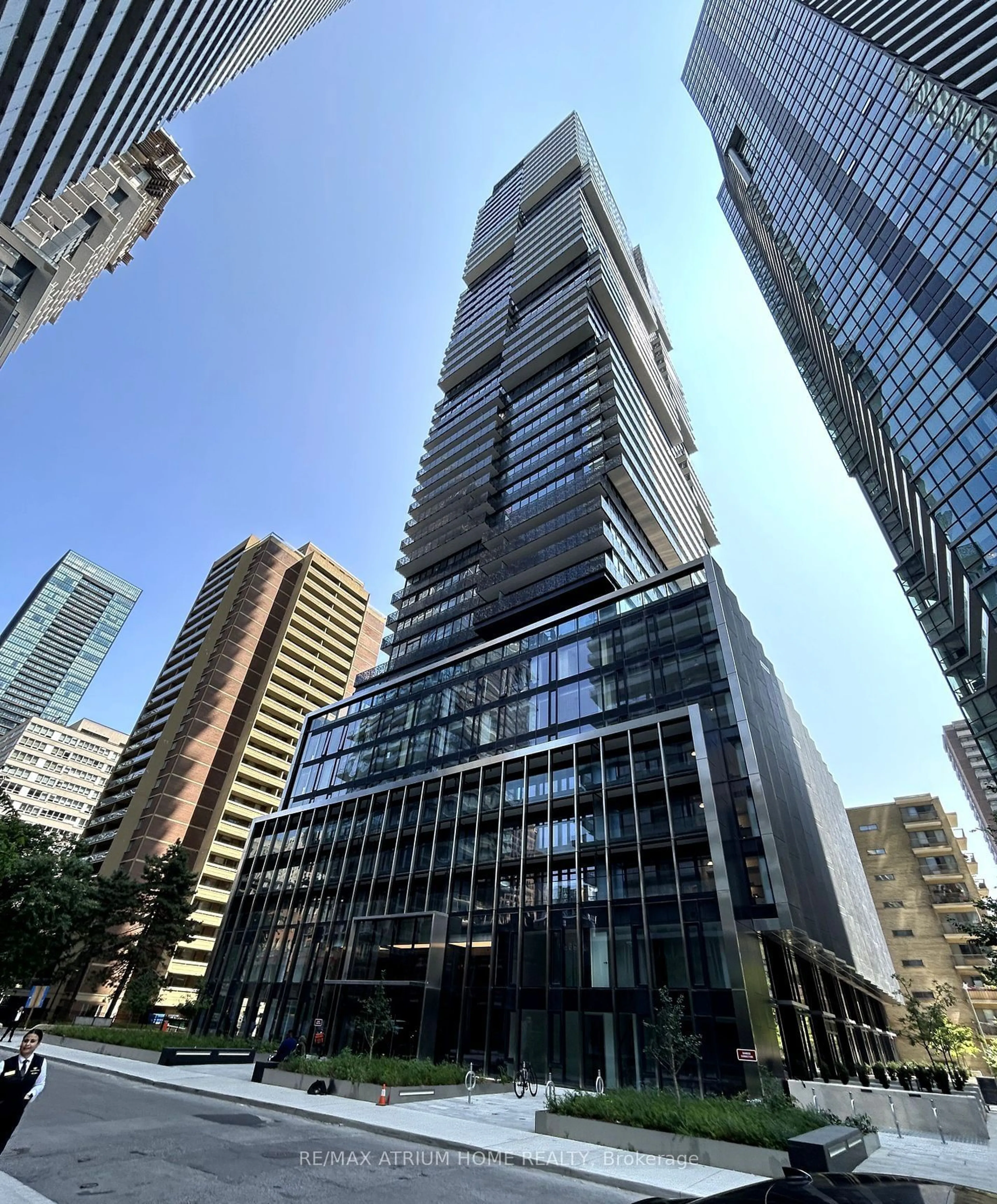 A pic from exterior of the house or condo, the view of city buildings for 55 Charles St #2802, Toronto Ontario M4Y 0J1