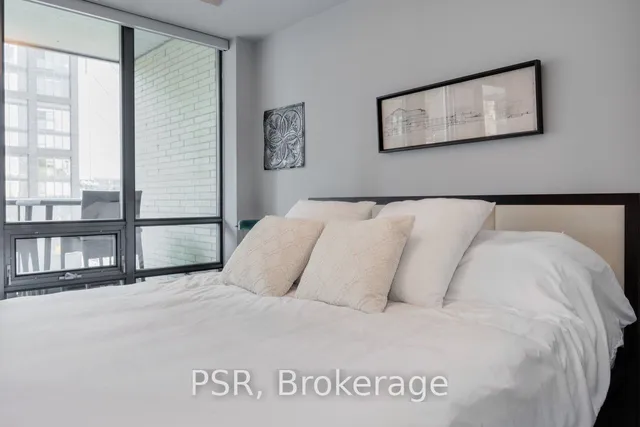 Additional property image - 438 King St Unit 612