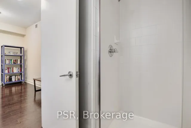 Additional property image - 438 King St Unit 612