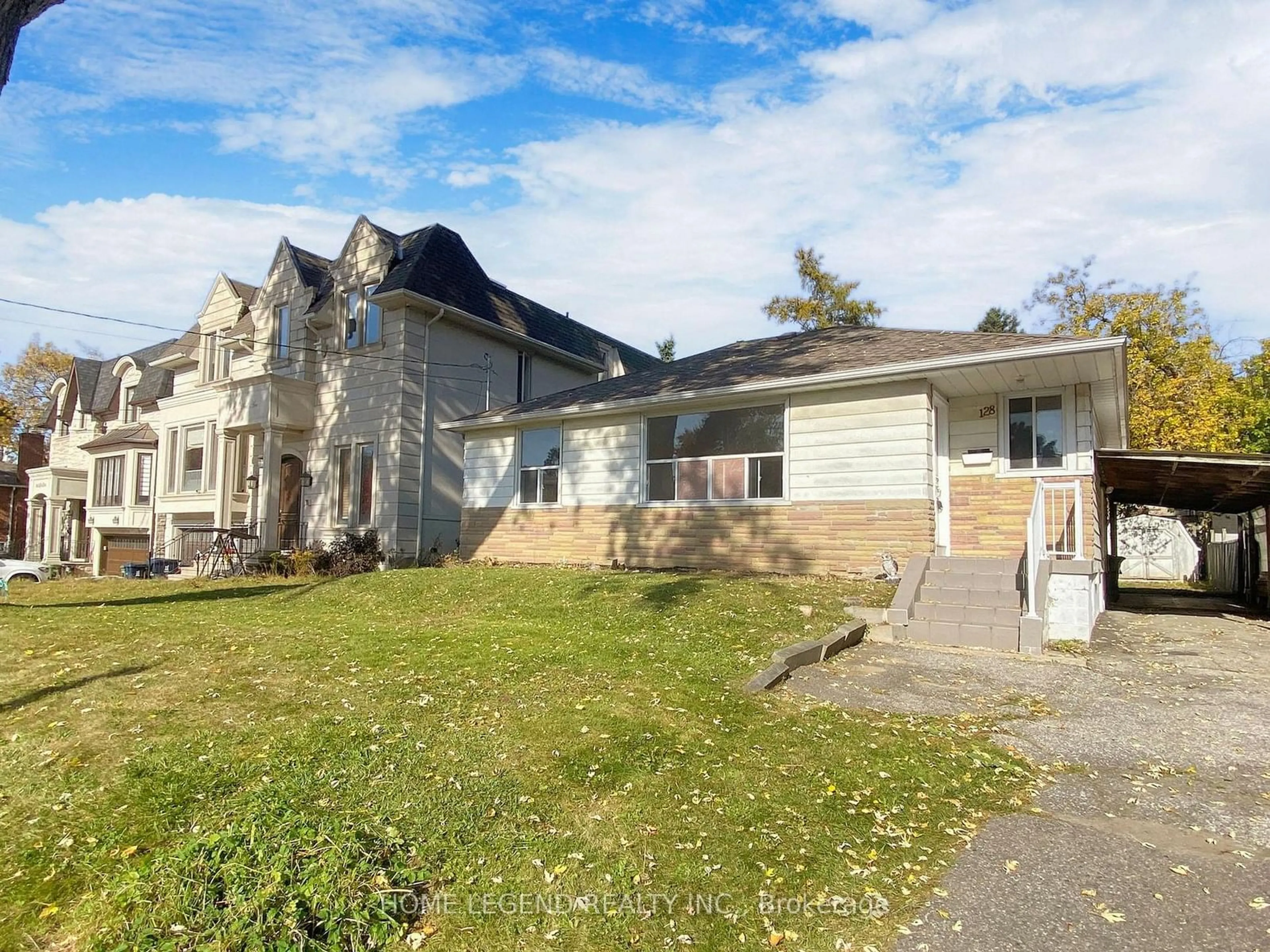 Frontside or backside of a home, the front or back of building for 128 Alfred Ave, Toronto Ontario M2N 3H9