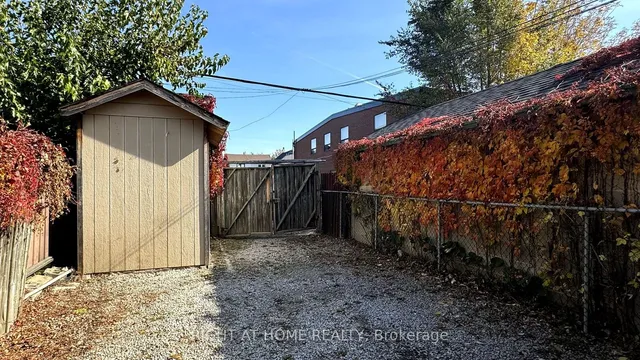 Additional image 2 of 2023 Dufferin St