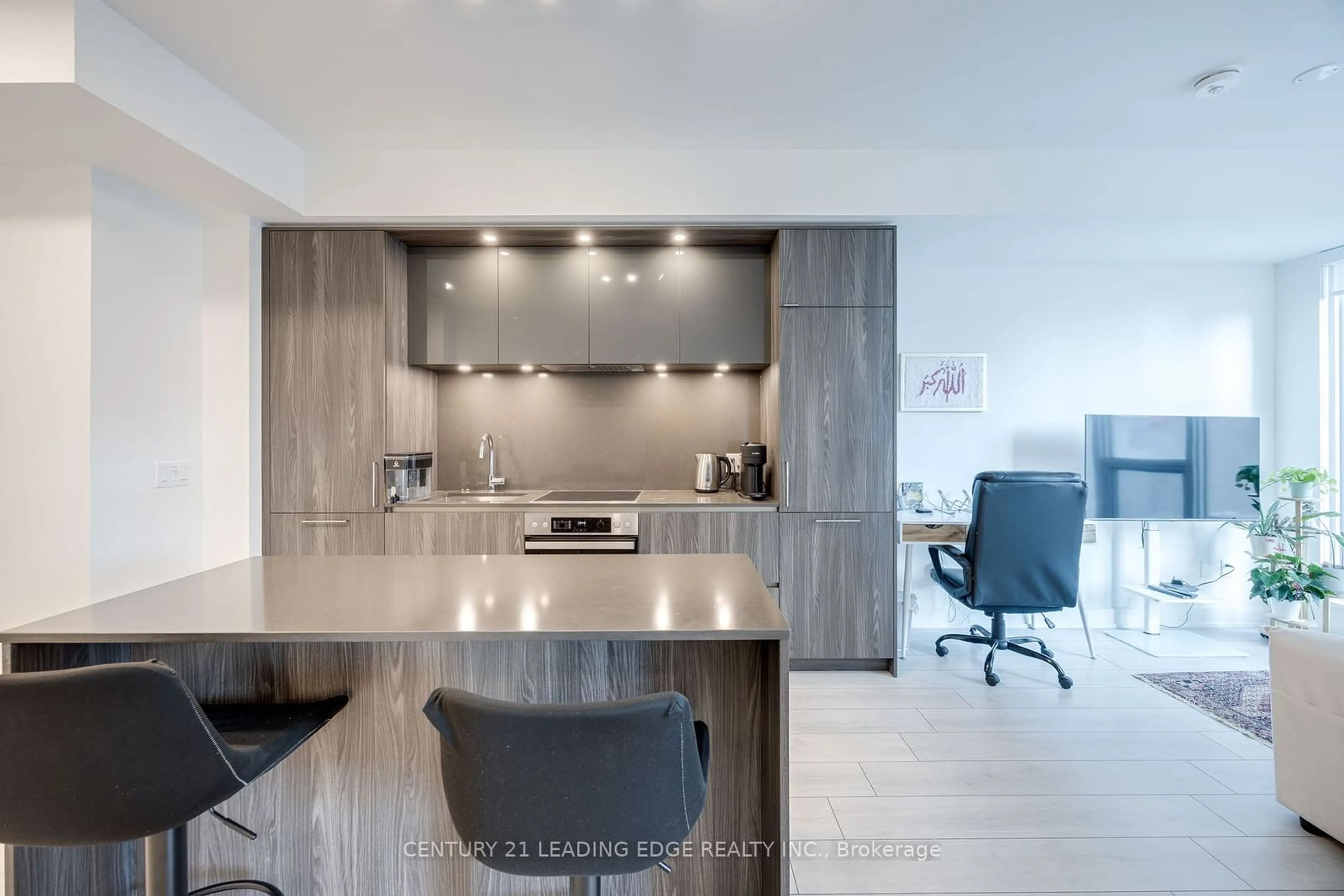 Contemporary kitchen, wood floors for 35 MERCER St #1615, Toronto Ontario M5V 0V1