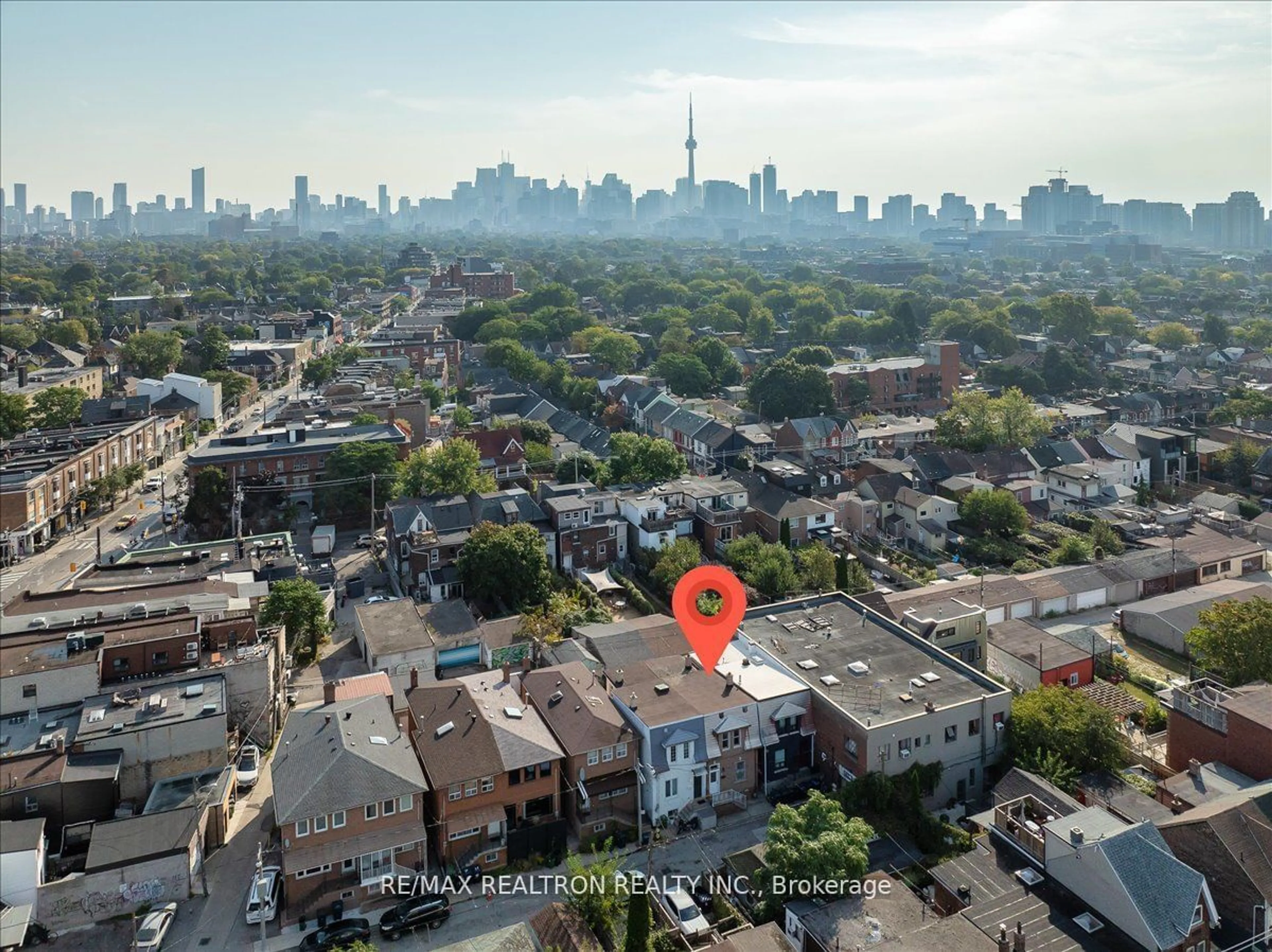 A pic from exterior of the house or condo, the street view for 3 Federal St, Toronto Ontario M6J 3M3