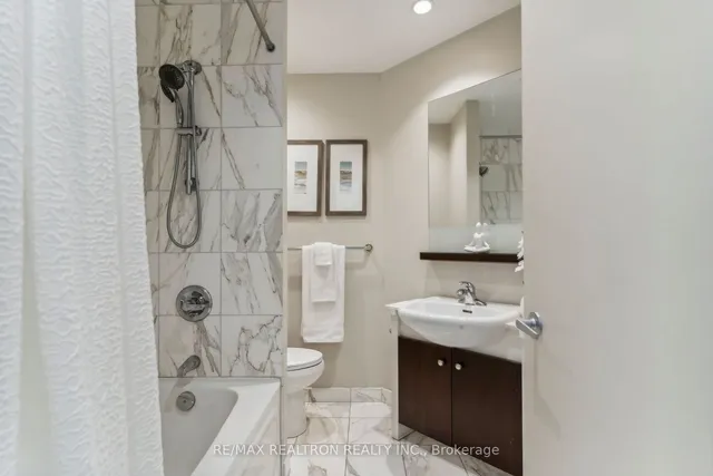 Additional property image - 208 Queens Quay Unit 3008