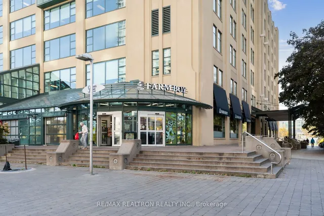 Additional property image - 208 Queens Quay Unit 3008