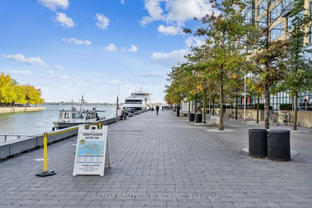 Additional property image - 208 Queens Quay Unit 3008