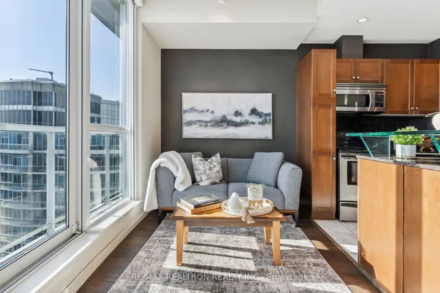 Additional property image - 208 Queens Quay Unit 3008