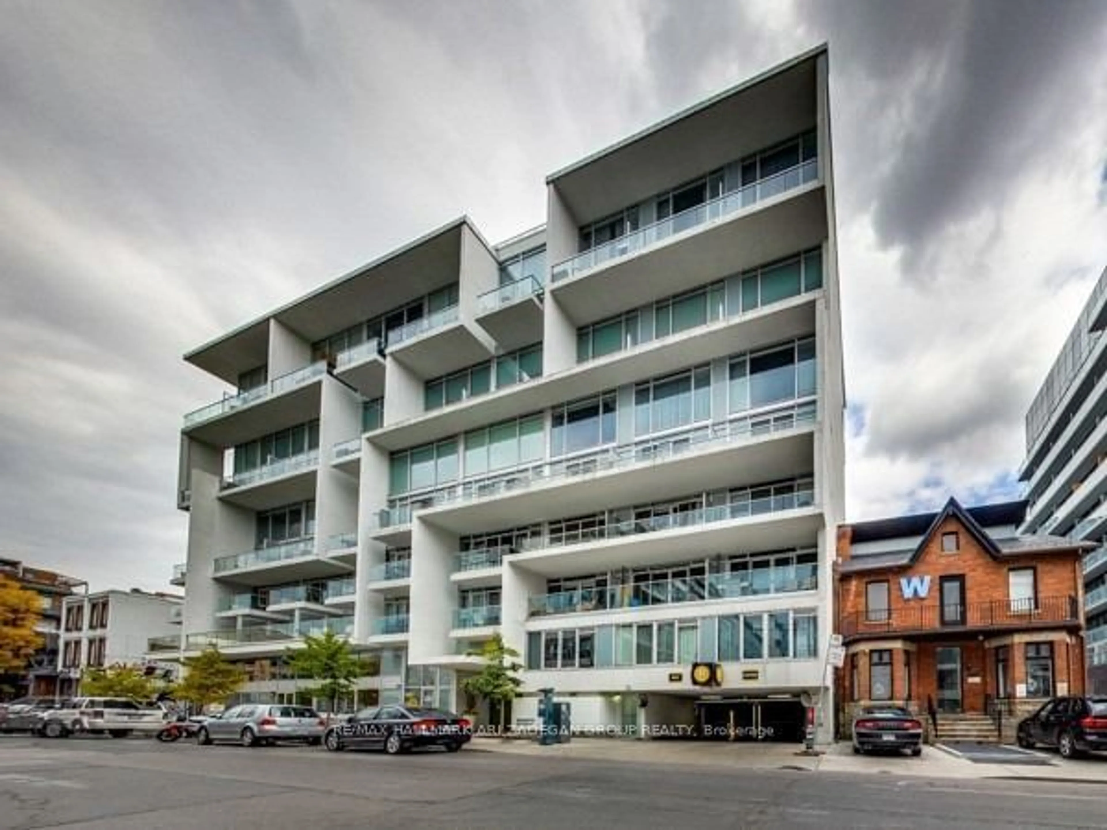 A pic from exterior of the house or condo, the front or back of building for 75 Portland St #524, Toronto Ontario M5V 2M9