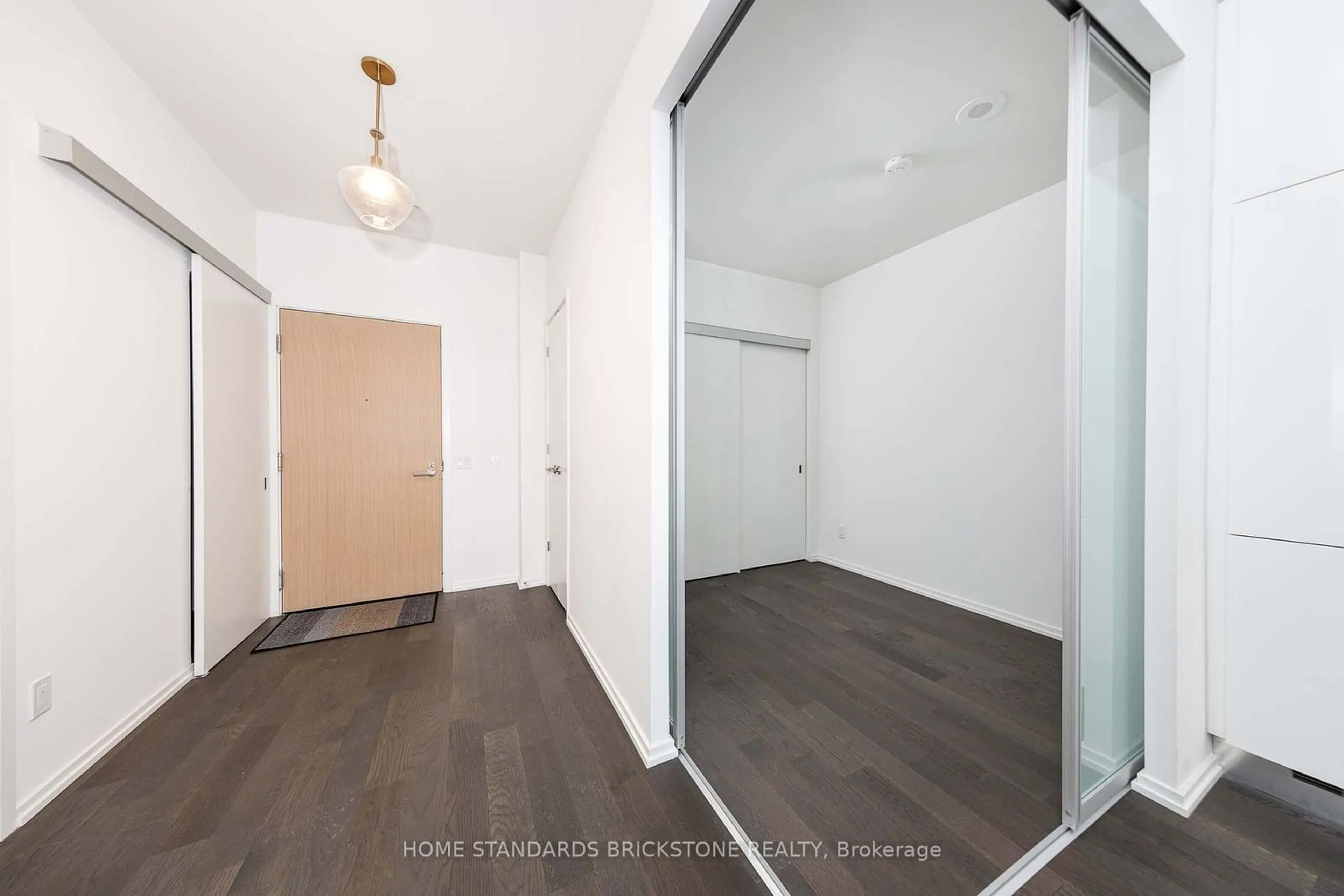 Indoor entryway, not visible floor for 5 Soudan Ave #1708, Toronto Ontario M4S 0B1