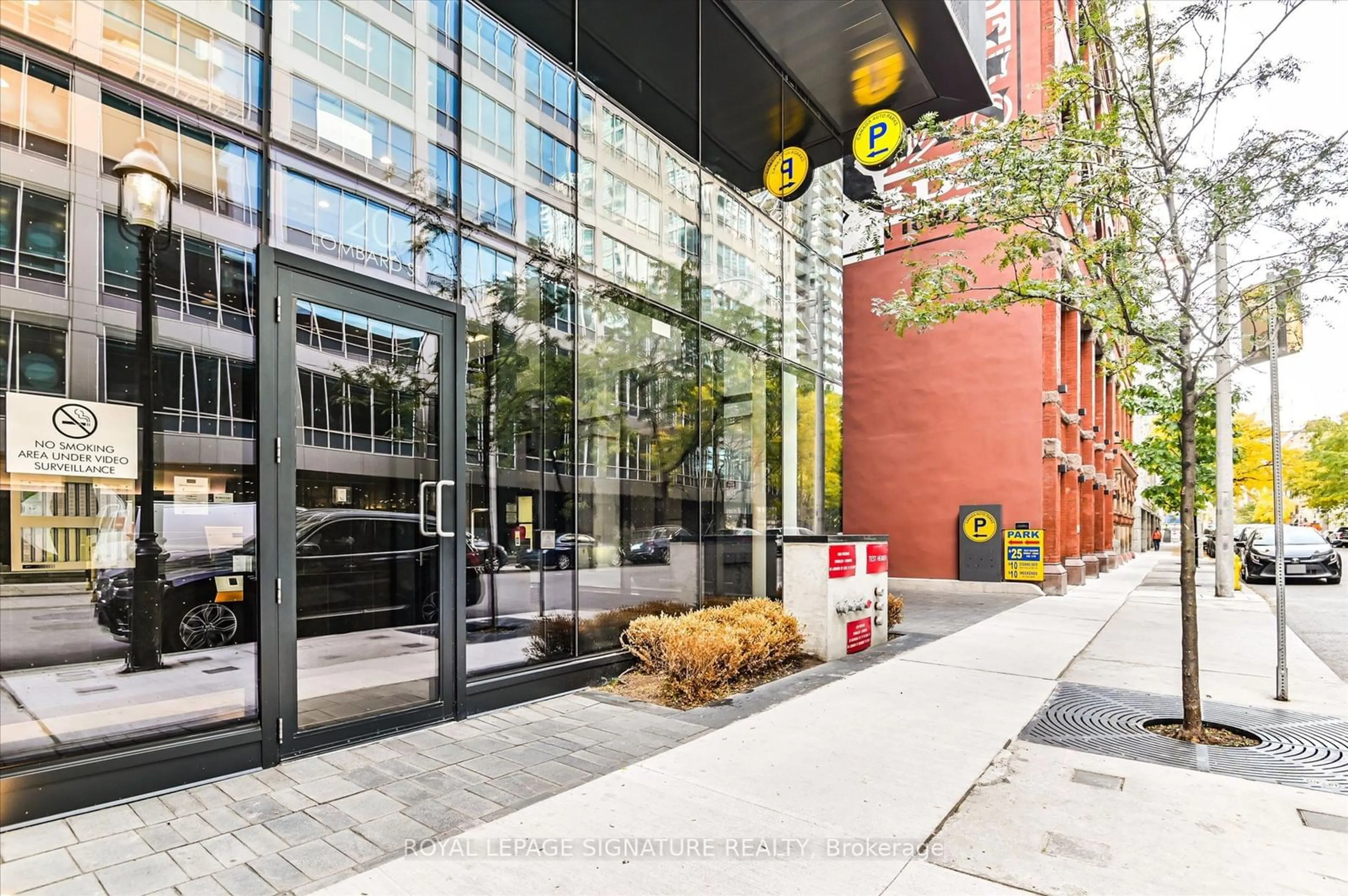 Indoor foyer for 20 Lombard St #4107, Toronto Ontario M5C 0A7